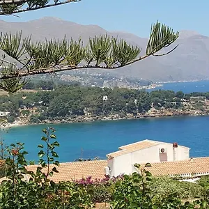 scopello-appartamento-in-villa-a-due-passi-dal-mare.sicilyhotelsitaly.net/